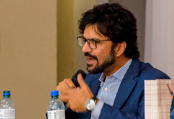 Imagem do professor Fernando Melo